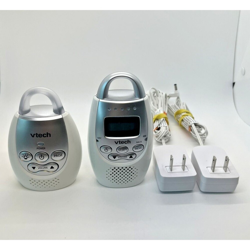 VTech DM221 Digital Audio Baby Monitor Set 1 Parent Unit 1 Baby Unit Tested